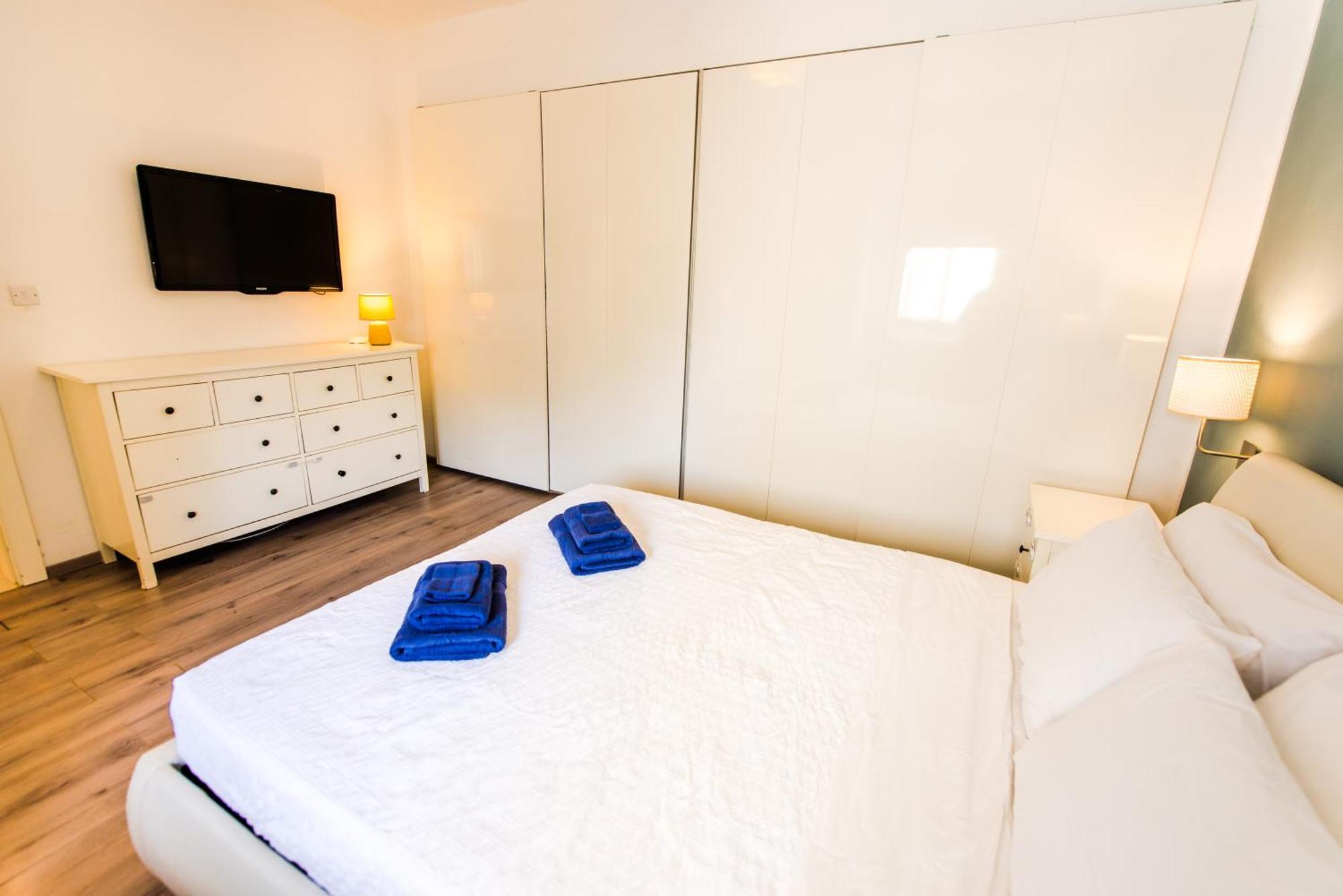 Mediterranean Abode - Spacious Apartment In Swieqi Is-Swieqi Ngoại thất bức ảnh